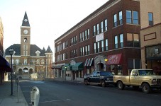 Center St looking east towards the old County Courthouse.  This part is being turned back into apartments.  The old courthouse is also being reinivated.