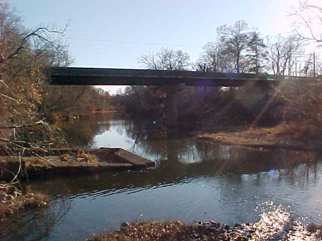 1979 bridge with collapsed pier in foreground