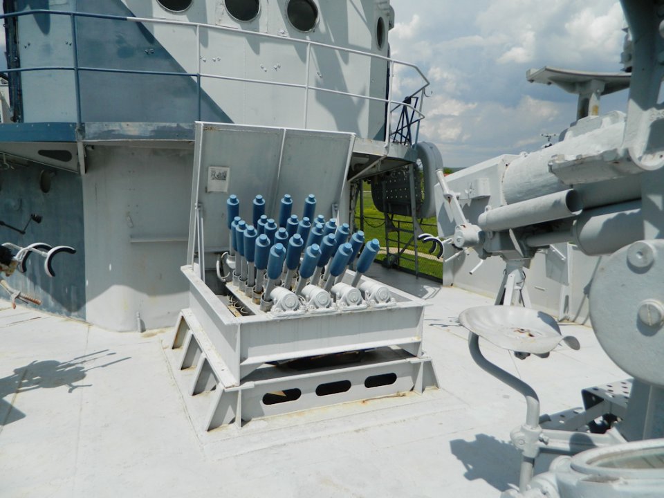 Bow Gun Deck.JPG